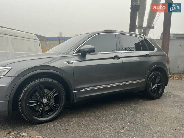 Серый Фольксваген Тигуан, объемом двигателя 1.97 л и пробегом 220 тыс. км за 26500 $, фото 9 на Automoto.ua