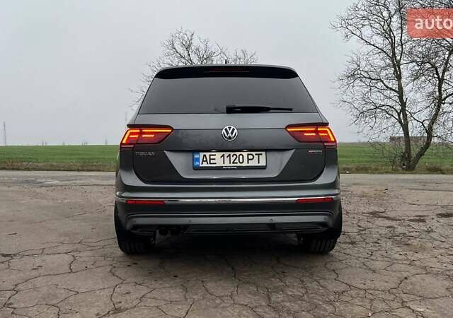 Сірий Фольксваген Тігуан, об'ємом двигуна 1.98 л та пробігом 160 тис. км за 30900 $, фото 5 на Automoto.ua