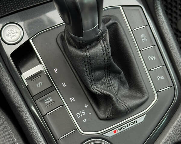 Серый Фольксваген Тигуан, объемом двигателя 1.98 л и пробегом 154 тыс. км за 25700 $, фото 41 на Automoto.ua