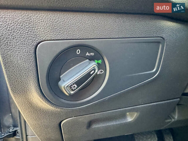 Серый Фольксваген Тигуан, объемом двигателя 2 л и пробегом 104 тыс. км за 20300 $, фото 36 на Automoto.ua