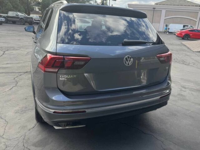 Сірий Фольксваген Тігуан, об'ємом двигуна 2 л та пробігом 38 тис. км за 9000 $, фото 5 на Automoto.ua