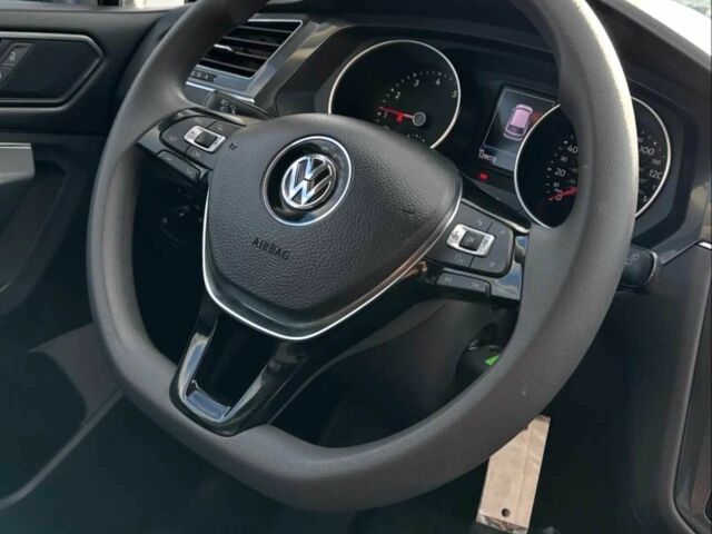 Серый Фольксваген Тигуан, объемом двигателя 2 л и пробегом 129 тыс. км за 17450 $, фото 10 на Automoto.ua