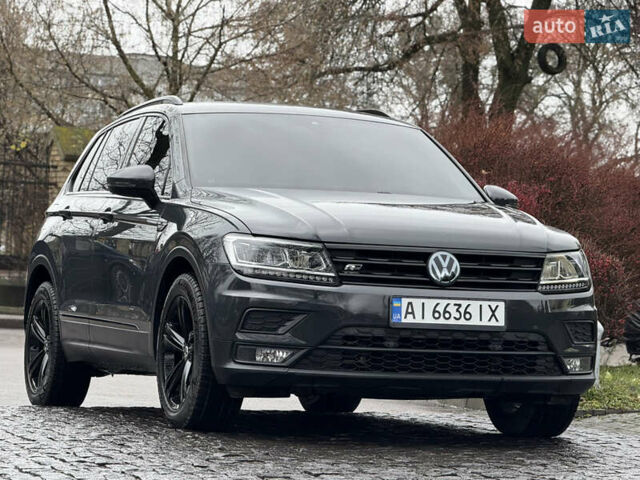 Серый Фольксваген Тигуан, объемом двигателя 2 л и пробегом 56 тыс. км за 24999 $, фото 27 на Automoto.ua