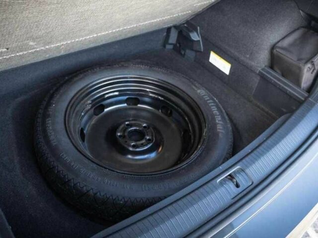 Сірий Фольксваген Тігуан, об'ємом двигуна 0 л та пробігом 110 тис. км за 11500 $, фото 19 на Automoto.ua