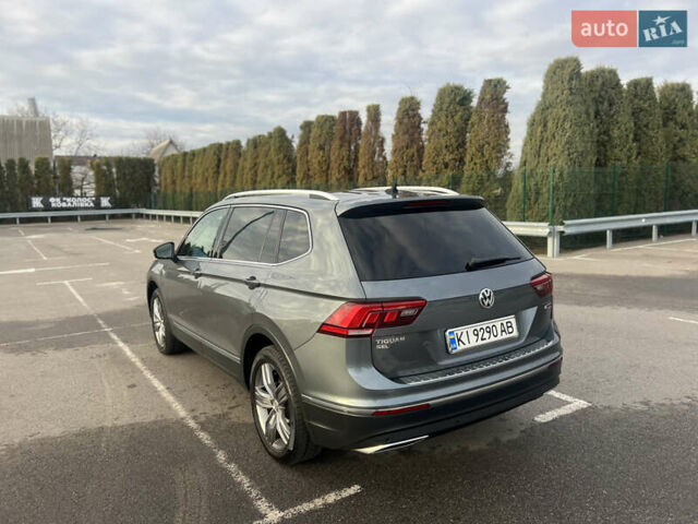 Сірий Фольксваген Тігуан, об'ємом двигуна 2 л та пробігом 175 тис. км за 19300 $, фото 3 на Automoto.ua