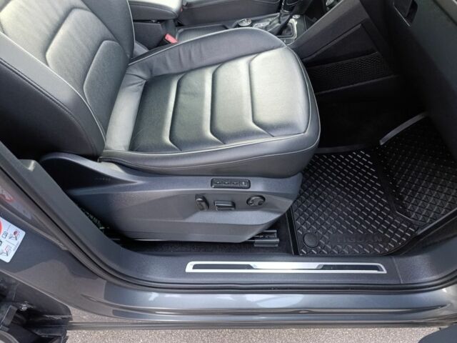 Серый Фольксваген Тигуан, объемом двигателя 2 л и пробегом 180 тыс. км за 30000 $, фото 15 на Automoto.ua