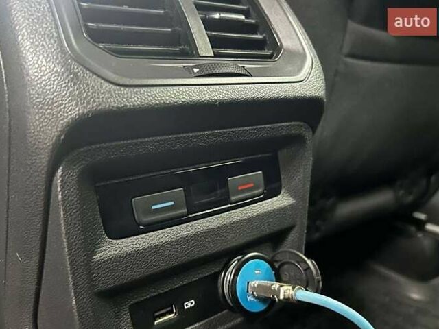 Серый Фольксваген Тигуан, объемом двигателя 1.97 л и пробегом 275 тыс. км за 26400 $, фото 19 на Automoto.ua