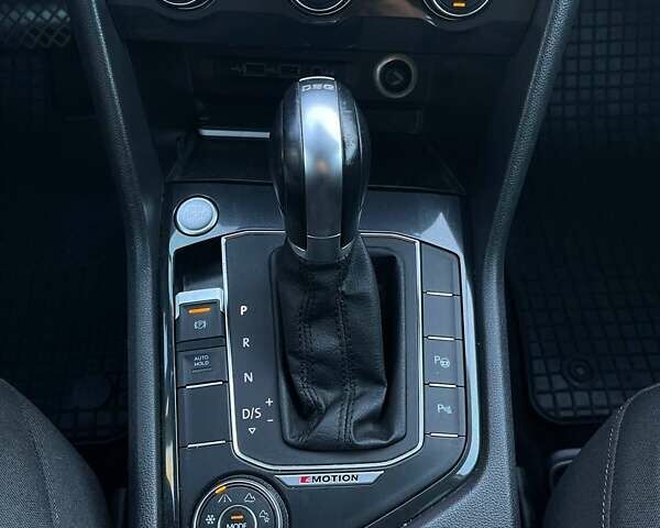 Фольксваген Тигуан 2018 в Борисполе на Automoto.ua Серый Фольксваген Тигуан, объемом двигателя 1.97 л и пробегом 97 тыс. км за 29500 $, фото 24 на Automoto.ua