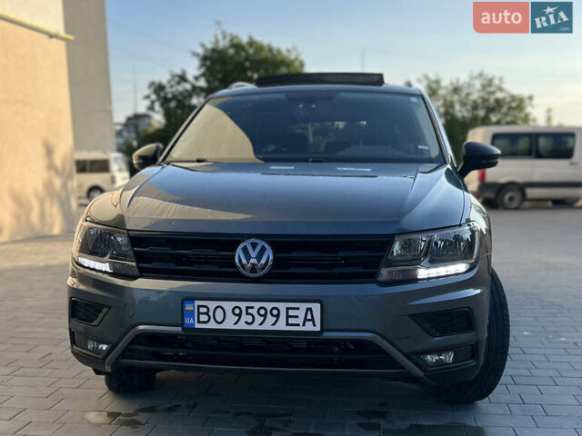 Сірий Фольксваген Тігуан, об'ємом двигуна 1.98 л та пробігом 145 тис. км за 17800 $, фото 7 на Automoto.ua