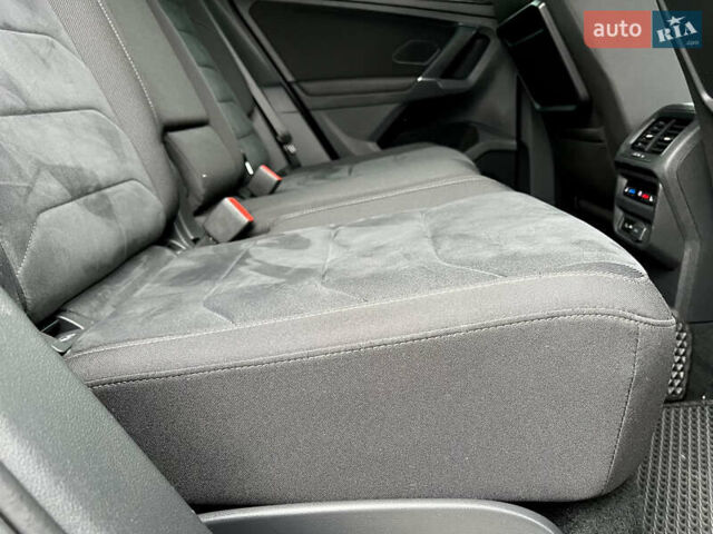 Серый Фольксваген Тигуан, объемом двигателя 1.97 л и пробегом 169 тыс. км за 24800 $, фото 58 на Automoto.ua