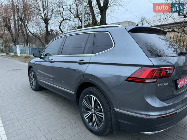 Серый Фольксваген Тигуан, объемом двигателя 2 л и пробегом 169 тыс. км за 21500 $, фото 7 на Automoto.ua