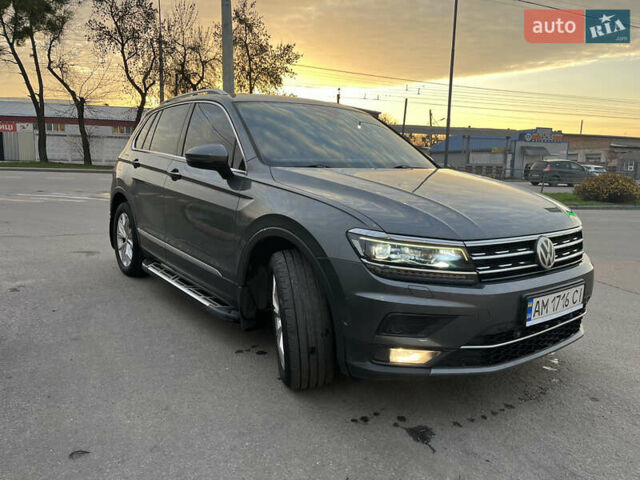 Сірий Фольксваген Тігуан, об'ємом двигуна 1.97 л та пробігом 145 тис. км за 27200 $, фото 1 на Automoto.ua