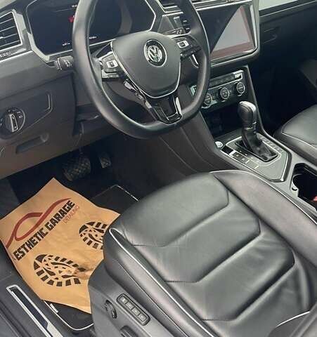 Серый Фольксваген Тигуан, объемом двигателя 1.98 л и пробегом 194 тыс. км за 24299 $, фото 40 на Automoto.ua