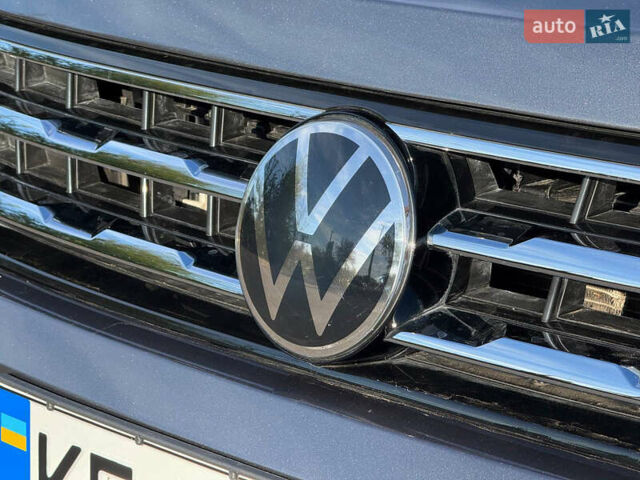 Сірий Фольксваген Тігуан, об'ємом двигуна 1.98 л та пробігом 155 тис. км за 18500 $, фото 5 на Automoto.ua