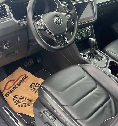 Серый Фольксваген Тигуан, объемом двигателя 1.98 л и пробегом 194 тыс. км за 24299 $, фото 52 на Automoto.ua