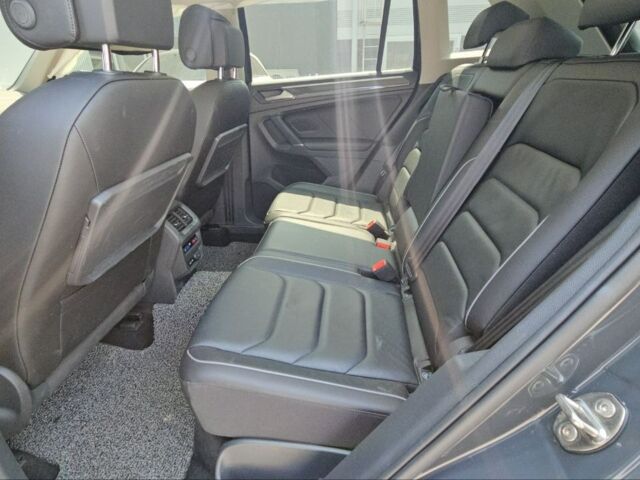 Серый Фольксваген Тигуан, объемом двигателя 2 л и пробегом 80 тыс. км за 16500 $, фото 39 на Automoto.ua