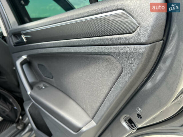 Серый Фольксваген Тигуан, объемом двигателя 1.97 л и пробегом 169 тыс. км за 25300 $, фото 15 на Automoto.ua