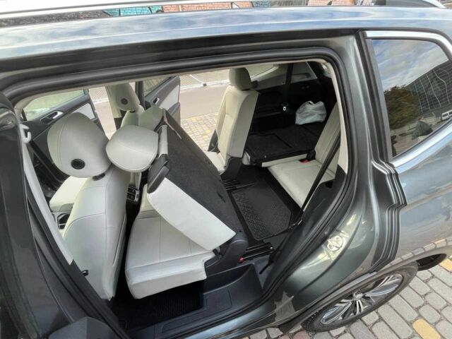 Серый Фольксваген Тигуан, объемом двигателя 2 л и пробегом 135 тыс. км за 18500 $, фото 15 на Automoto.ua