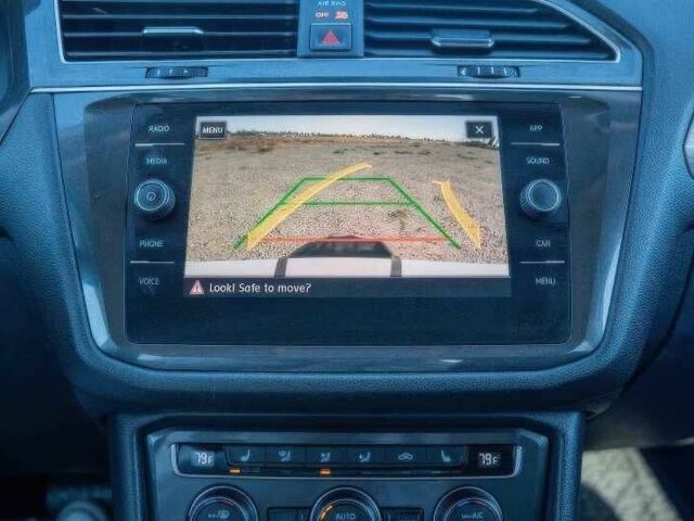 Серый Фольксваген Тигуан, объемом двигателя 2 л и пробегом 87 тыс. км за 10900 $, фото 10 на Automoto.ua