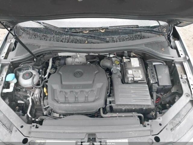 Серый Фольксваген Тигуан, объемом двигателя 2 л и пробегом 58 тыс. км за 18500 $, фото 7 на Automoto.ua