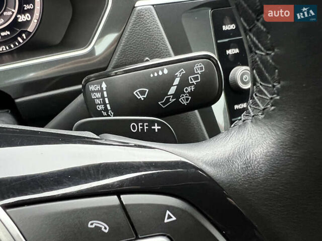 Серый Фольксваген Тигуан, объемом двигателя 1.97 л и пробегом 169 тыс. км за 24800 $, фото 39 на Automoto.ua