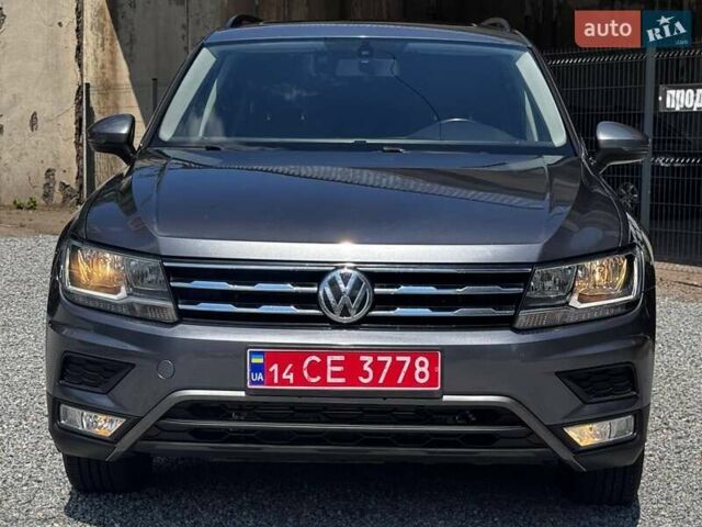 Сірий Фольксваген Тігуан, об'ємом двигуна 2 л та пробігом 167 тис. км за 19500 $, фото 2 на Automoto.ua