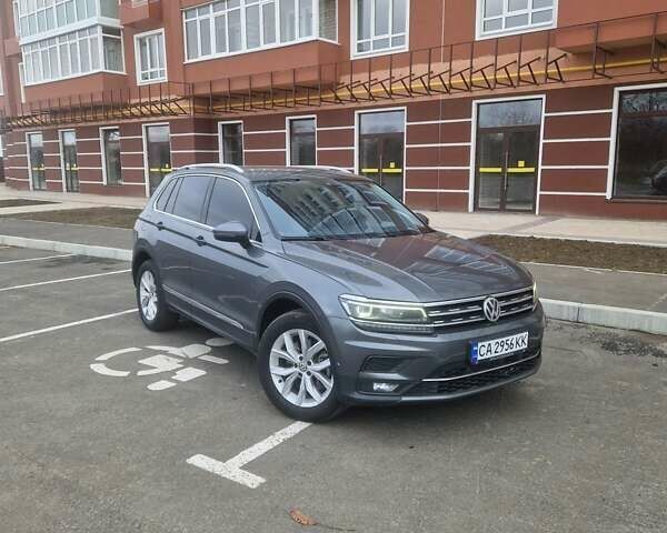 Серый Фольксваген Тигуан, объемом двигателя 1.98 л и пробегом 170 тыс. км за 20999 $, фото 5 на Automoto.ua