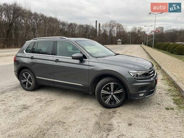 Серый Фольксваген Тигуан, объемом двигателя 1.98 л и пробегом 194 тыс. км за 24299 $, фото 4 на Automoto.ua