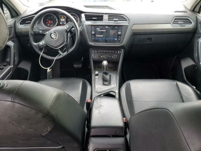 Серый Фольксваген Тигуан, объемом двигателя 2 л и пробегом 252 тыс. км за 11600 $, фото 7 на Automoto.ua