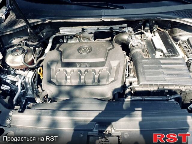 Серый Фольксваген Тигуан, объемом двигателя 2 л и пробегом 88 тыс. км за 16500 $, фото 5 на Automoto.ua