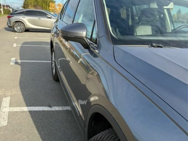 Серый Фольксваген Тигуан, объемом двигателя 2 л и пробегом 147 тыс. км за 17500 $, фото 21 на Automoto.ua