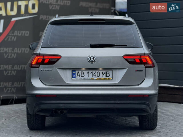 Серый Фольксваген Тигуан, объемом двигателя 2 л и пробегом 248 тыс. км за 21500 $, фото 13 на Automoto.ua