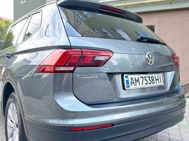 Серый Фольксваген Тигуан, объемом двигателя 2 л и пробегом 103 тыс. км за 331 $, фото 4 на Automoto.ua