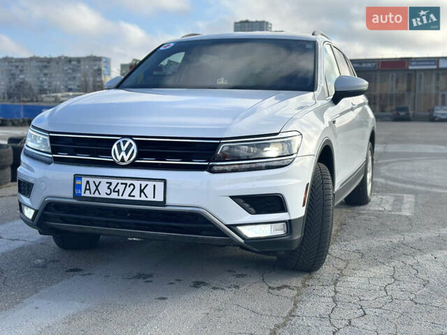 Серый Фольксваген Тигуан, объемом двигателя 1.98 л и пробегом 93 тыс. км за 21500 $, фото 1 на Automoto.ua