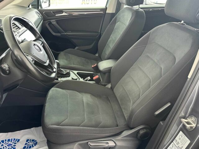 Серый Фольксваген Тигуан, объемом двигателя 2 л и пробегом 155 тыс. км за 28450 $, фото 6 на Automoto.ua