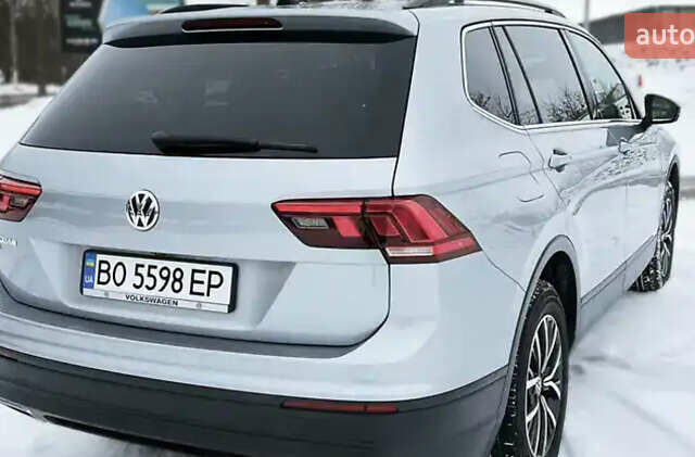 Серый Фольксваген Тигуан, объемом двигателя 1.98 л и пробегом 133 тыс. км за 27700 $, фото 17 на Automoto.ua