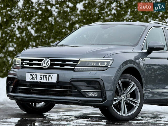Серый Фольксваген Тигуан, объемом двигателя 2 л и пробегом 241 тыс. км за 26999 $, фото 9 на Automoto.ua