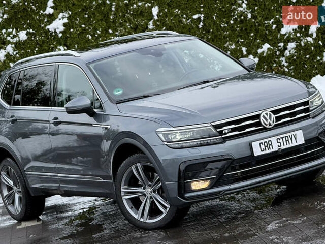 Серый Фольксваген Тигуан, объемом двигателя 2 л и пробегом 241 тыс. км за 26999 $, фото 17 на Automoto.ua