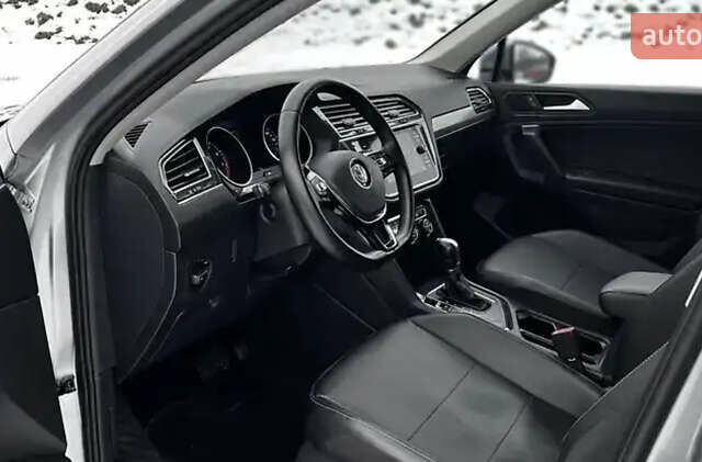 Серый Фольксваген Тигуан, объемом двигателя 1.98 л и пробегом 133 тыс. км за 27700 $, фото 8 на Automoto.ua