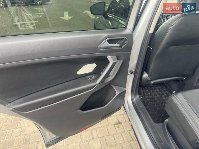 Сірий Фольксваген Тігуан, об'ємом двигуна 1.98 л та пробігом 171 тис. км за 20500 $, фото 19 на Automoto.ua