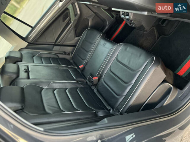 Сірий Фольксваген Тігуан, об'ємом двигуна 1.98 л та пробігом 123 тис. км за 29700 $, фото 29 на Automoto.ua