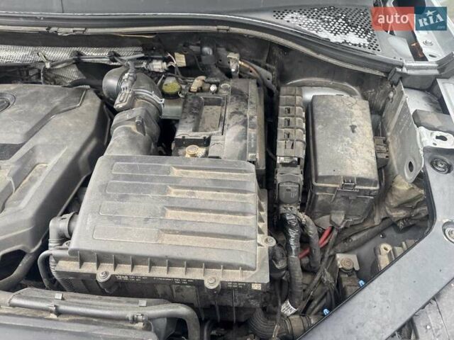 Сірий Фольксваген Тігуан, об'ємом двигуна 1.98 л та пробігом 171 тис. км за 20500 $, фото 46 на Automoto.ua