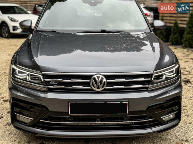 Сірий Фольксваген Тігуан, об'ємом двигуна 1.98 л та пробігом 230 тис. км за 27700 $, фото 28 на Automoto.ua