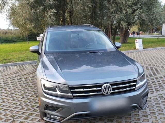 Серый Фольксваген Тигуан, объемом двигателя 2 л и пробегом 140 тыс. км за 9700 $, фото 11 на Automoto.ua