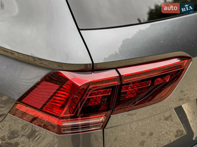 Сірий Фольксваген Тігуан, об'ємом двигуна 1.98 л та пробігом 230 тис. км за 27700 $, фото 48 на Automoto.ua