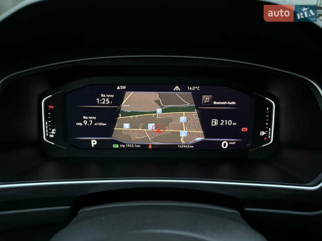 Серый Фольксваген Тигуан, объемом двигателя 2 л и пробегом 143 тыс. км за 29500 $, фото 57 на Automoto.ua