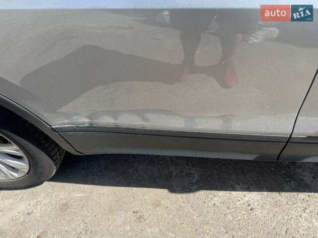 Сірий Фольксваген Тігуан, об'ємом двигуна 1.98 л та пробігом 171 тис. км за 20500 $, фото 34 на Automoto.ua