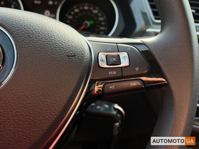 Сірий Фольксваген Тігуан, об'ємом двигуна 2 л та пробігом 136 тис. км за 19300 $, фото 22 на Automoto.ua