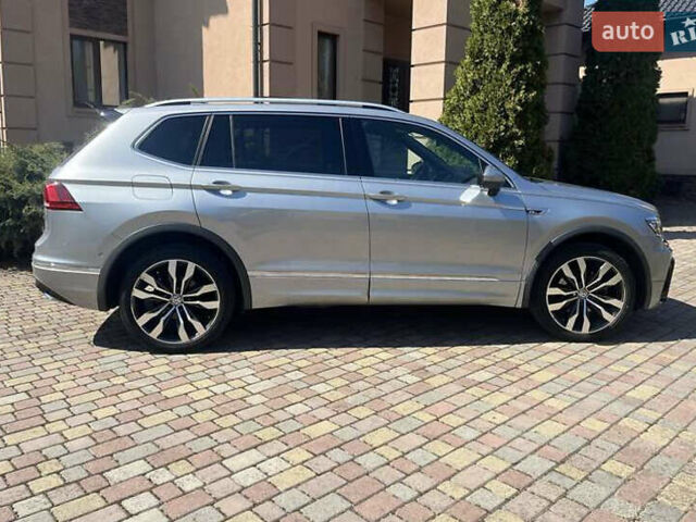 Сірий Фольксваген Тігуан, об'ємом двигуна 1.98 л та пробігом 110 тис. км за 23200 $, фото 3 на Automoto.ua