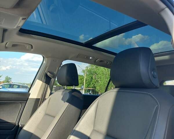 Сірий Фольксваген Тігуан, об'ємом двигуна 1.98 л та пробігом 47 тис. км за 22000 $, фото 14 на Automoto.ua